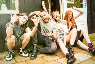 Festival experience at home! / Discover now!