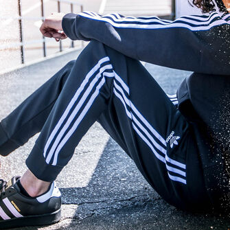 Jogging Bottoms / Discover now!