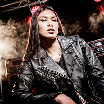 Between Seasons Jackets / Discover now!