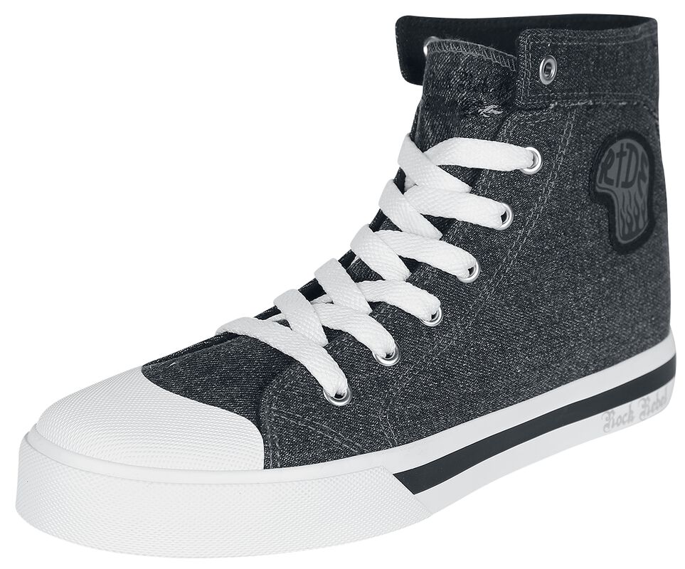 Dark Grey Sneakers in Jeans Look with Side Patch