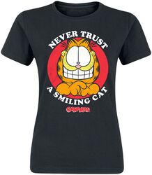 Garfield Never Trust A Smiling Cat