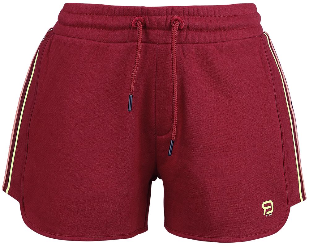 RED X CHIEMSEE - red shorts with logo print